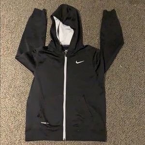 Boys Nike therma-fit hoodie black large
